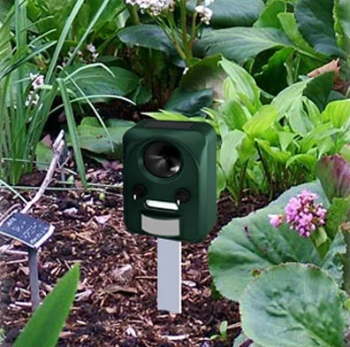 Solar-Universal-Tierschreck mit Ultraschall & Blitzlicht - 0