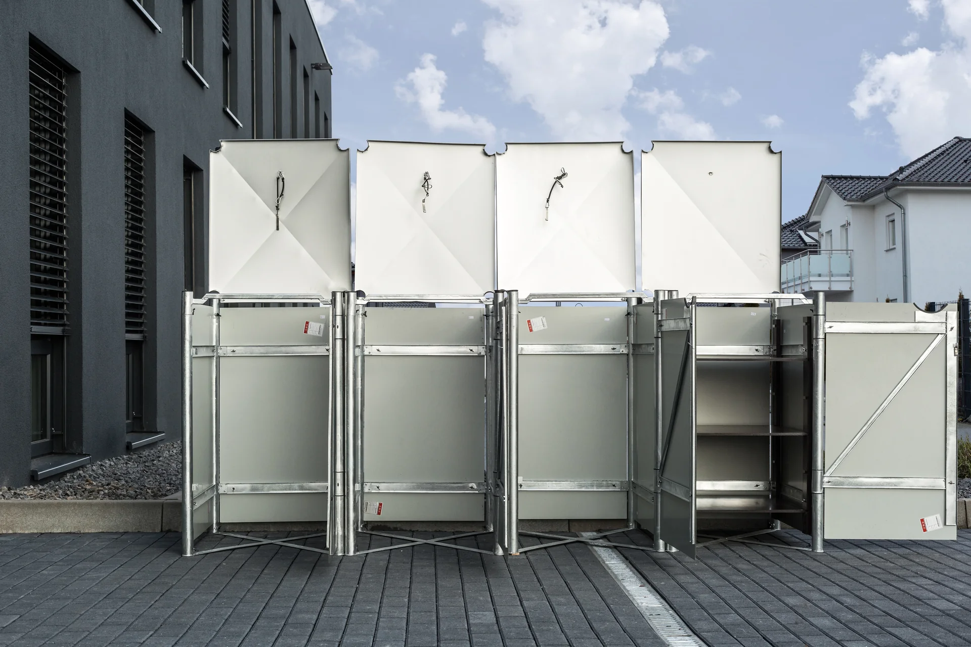 Mülltonnenbox 4-fach, Kunststoff schwarz, für 240 l Tonnen - 1