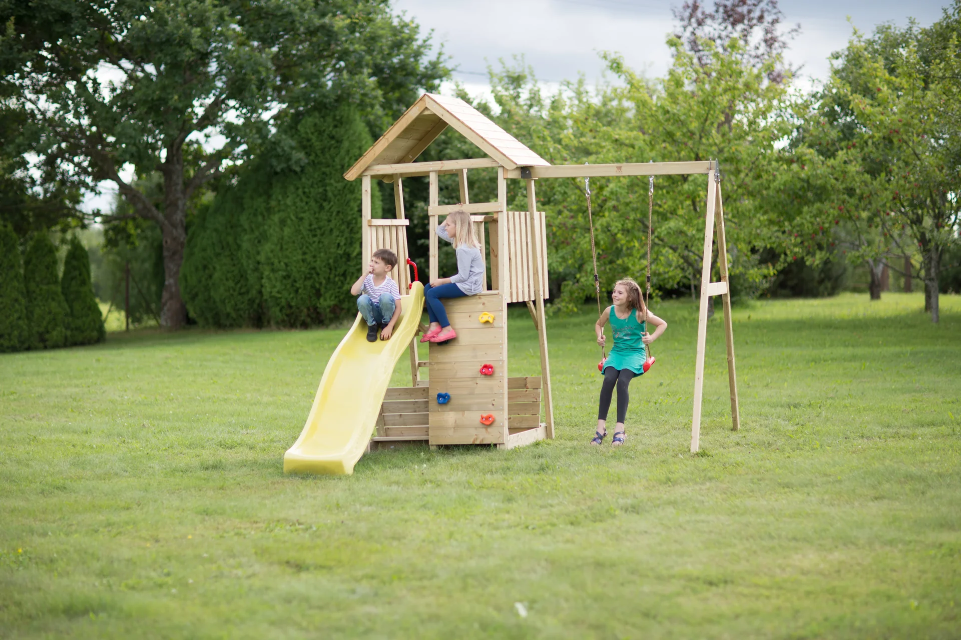 Spielturm Biene - 1