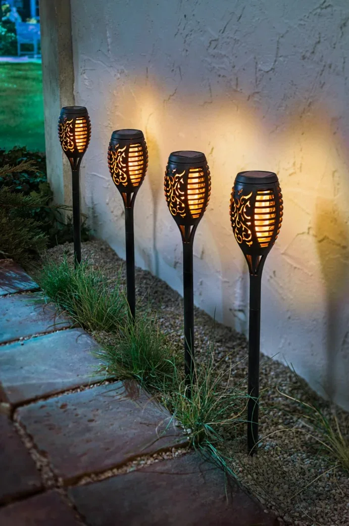Solar-Gartenstecker "Flame" mit Befestigungshalterung, 4er-Set - 1