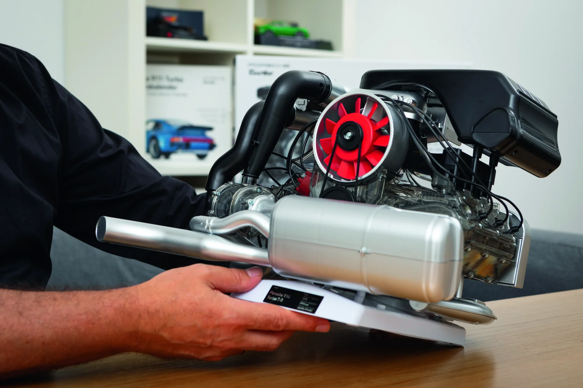 Porsche 911 Turbo, Motorbausatz - 6