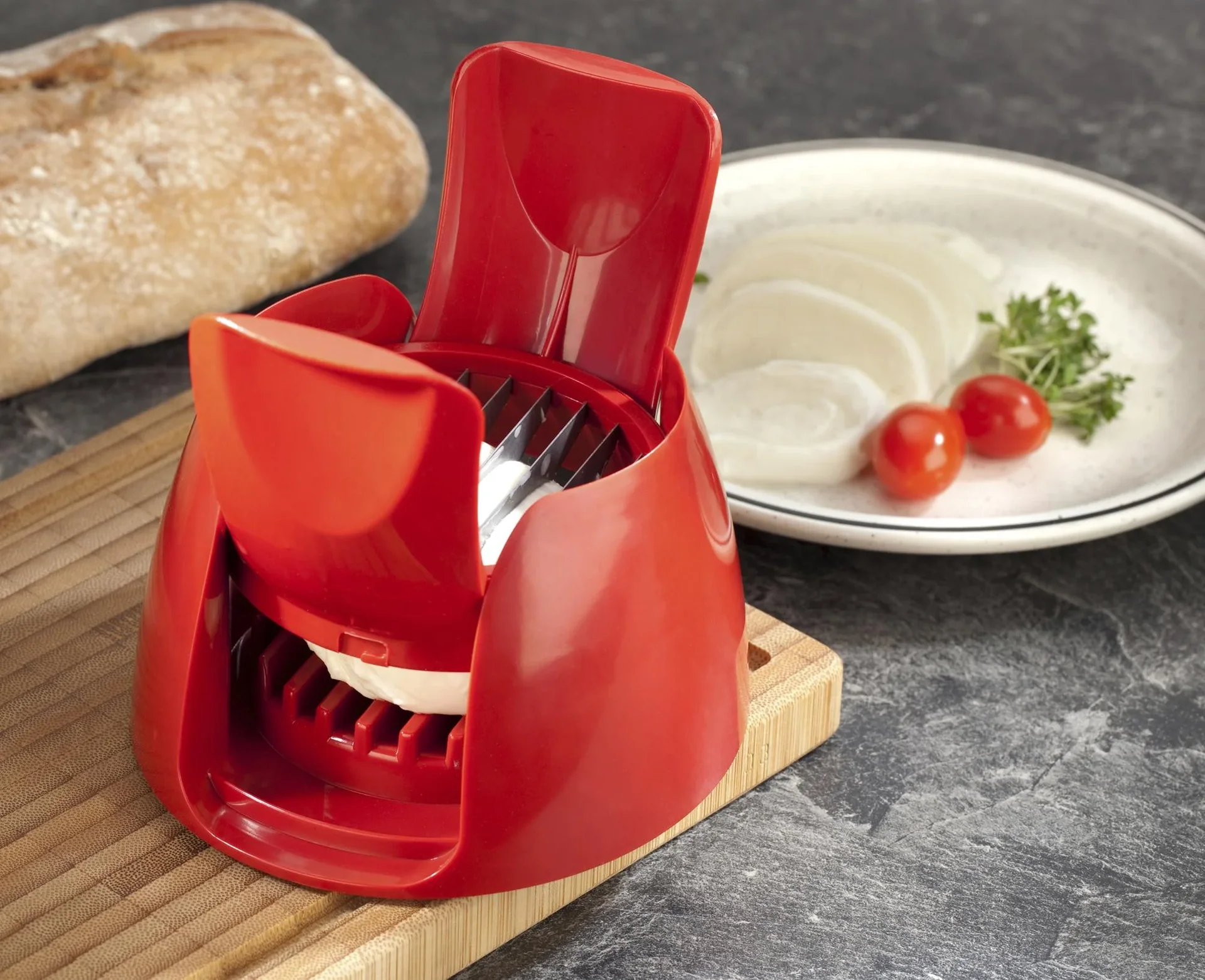 Tomaten- und Mozzarella-Schneider, Rot - 2