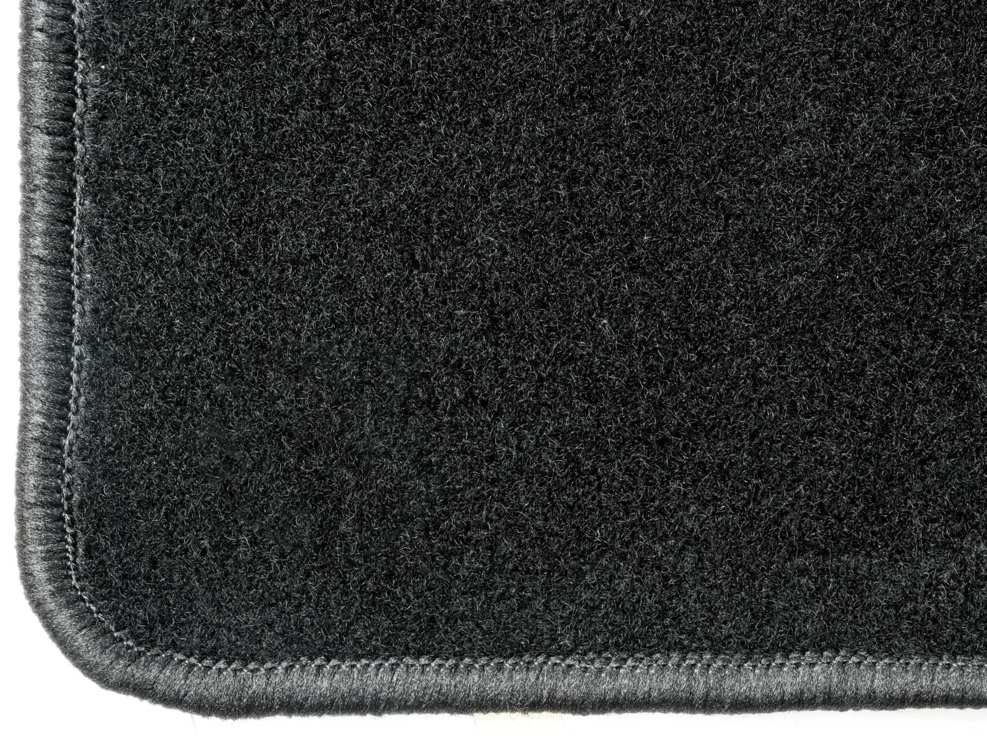 Passform Fußmatten für BMW 1er (E81) 3-Türer BJ 09/2006 - 09/2012, 1er Coupe (E82) BJ 10/2006 - 10/2013 - 4