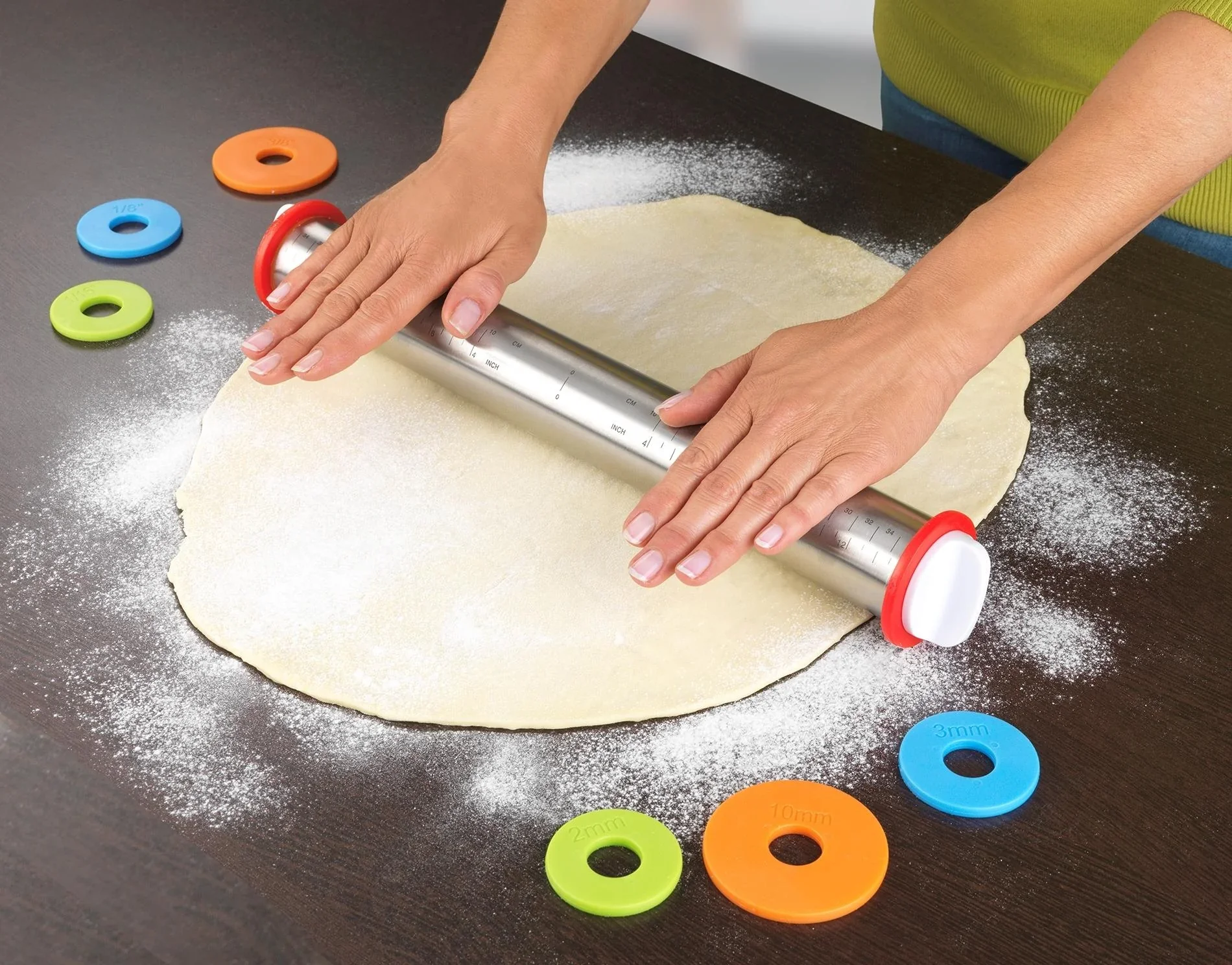 Edelstahl-Teigrolle mit Abstandhaltern und Messskala - 1