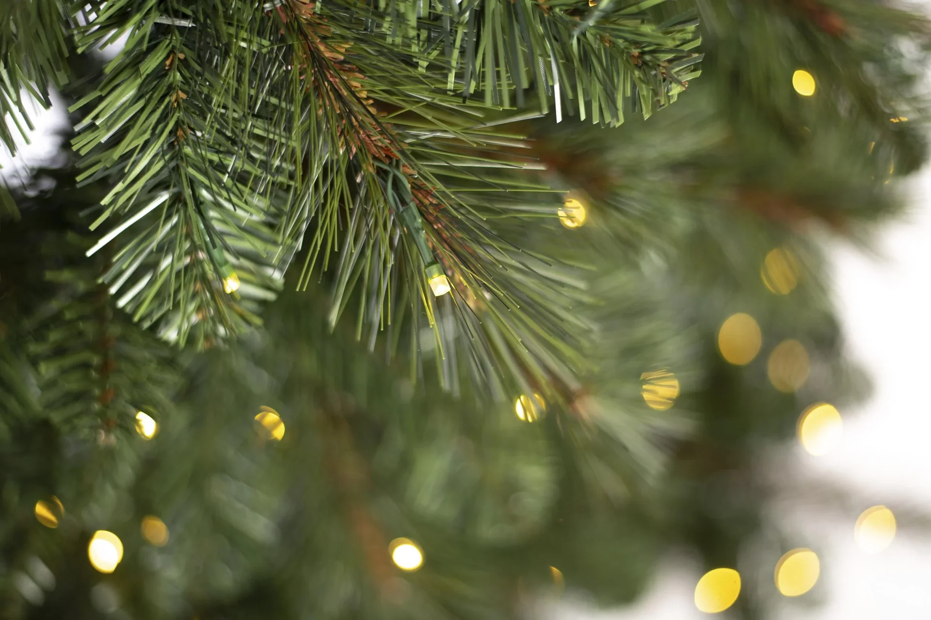 Künstlicher Weihnachtsbaum Fichte inklusive Lichterkette 180 cm Grün - 4