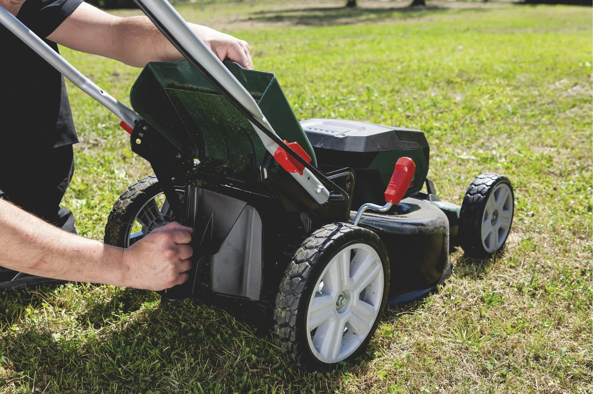 Akku-Rasenmäher RM 36-18 LTX BL 46 2x 5,2 Ah, Ladegerät ASC 145 Duo - 1