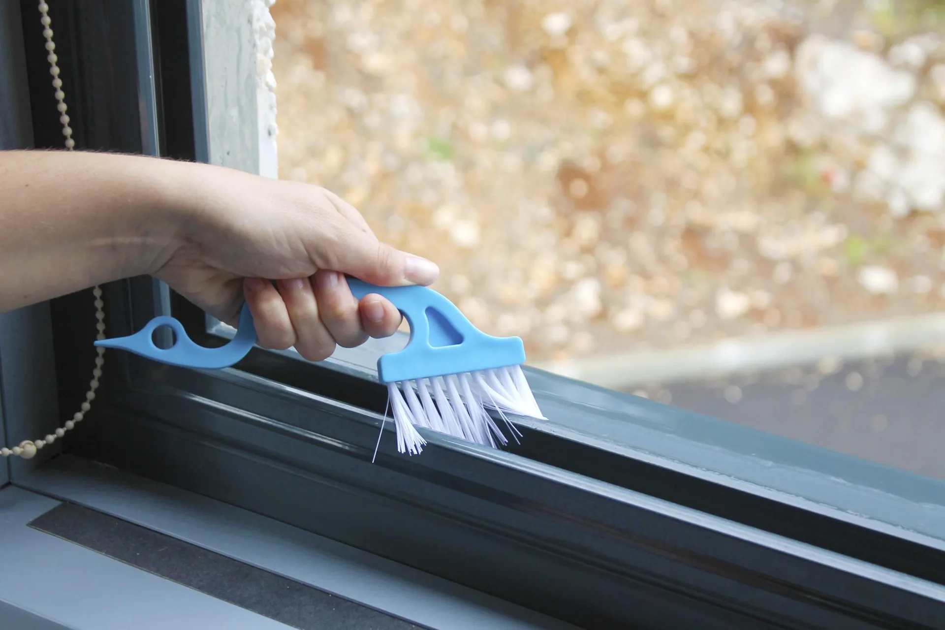 Fensterrahmenbürste 2in1 - 4