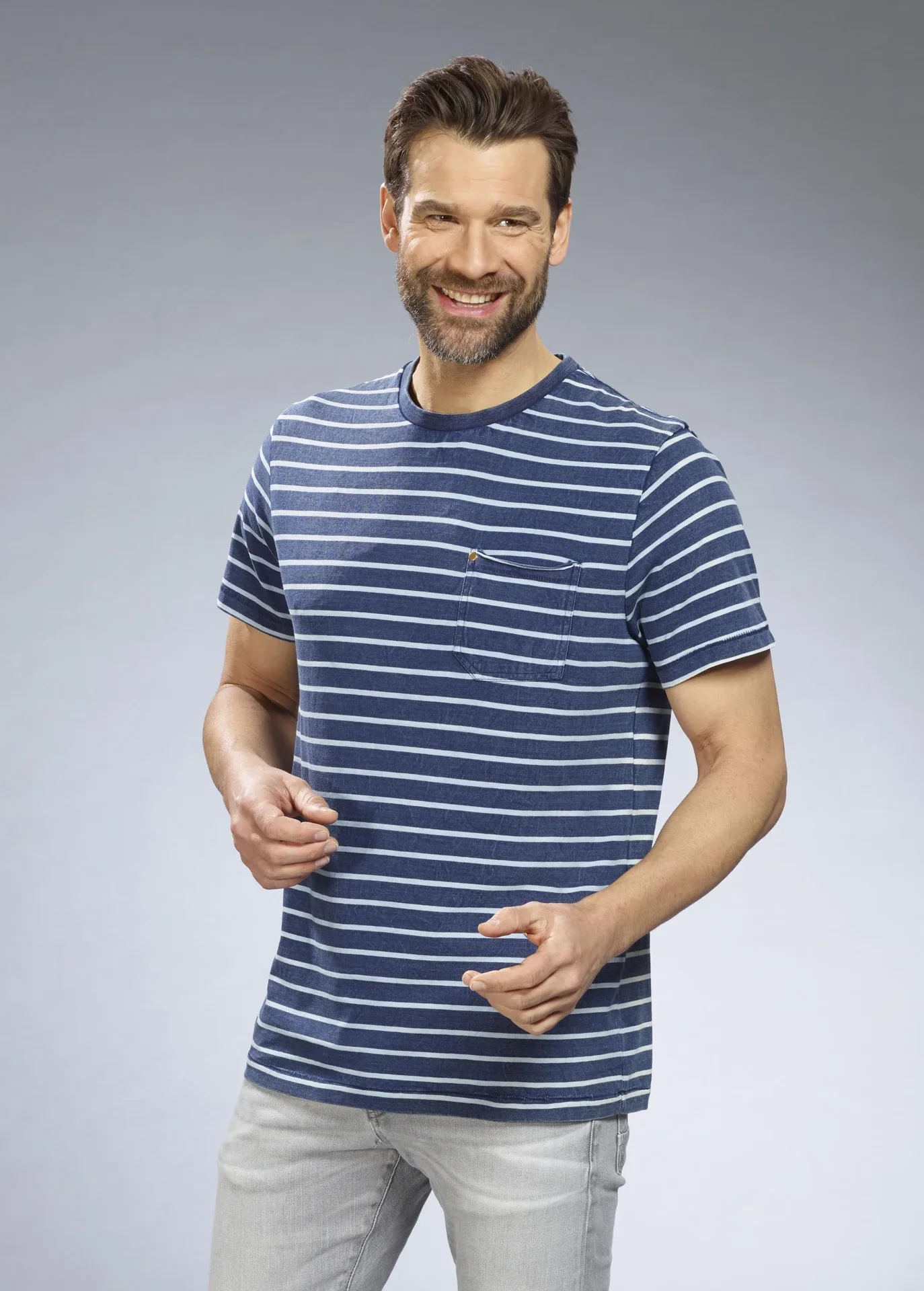 T-Shirt, Farbe blau gestreift, Gr.M - 2