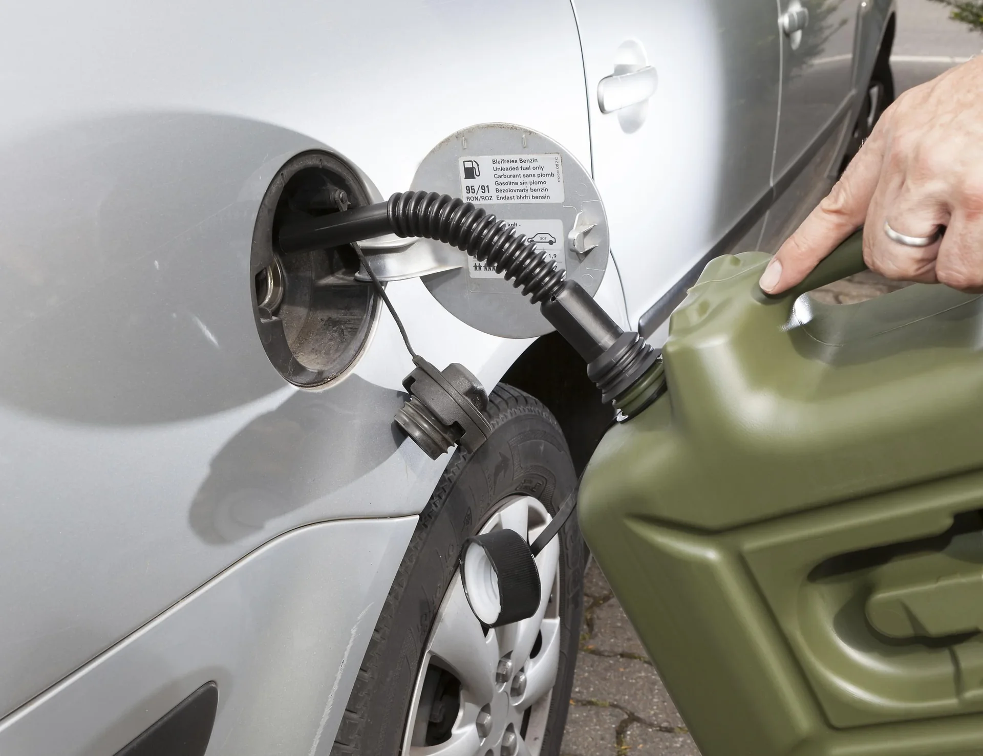 Kraftstoffkanister aus Kunststoff, 10 l, B 16,5 x T 35 x H 31 cm - 3