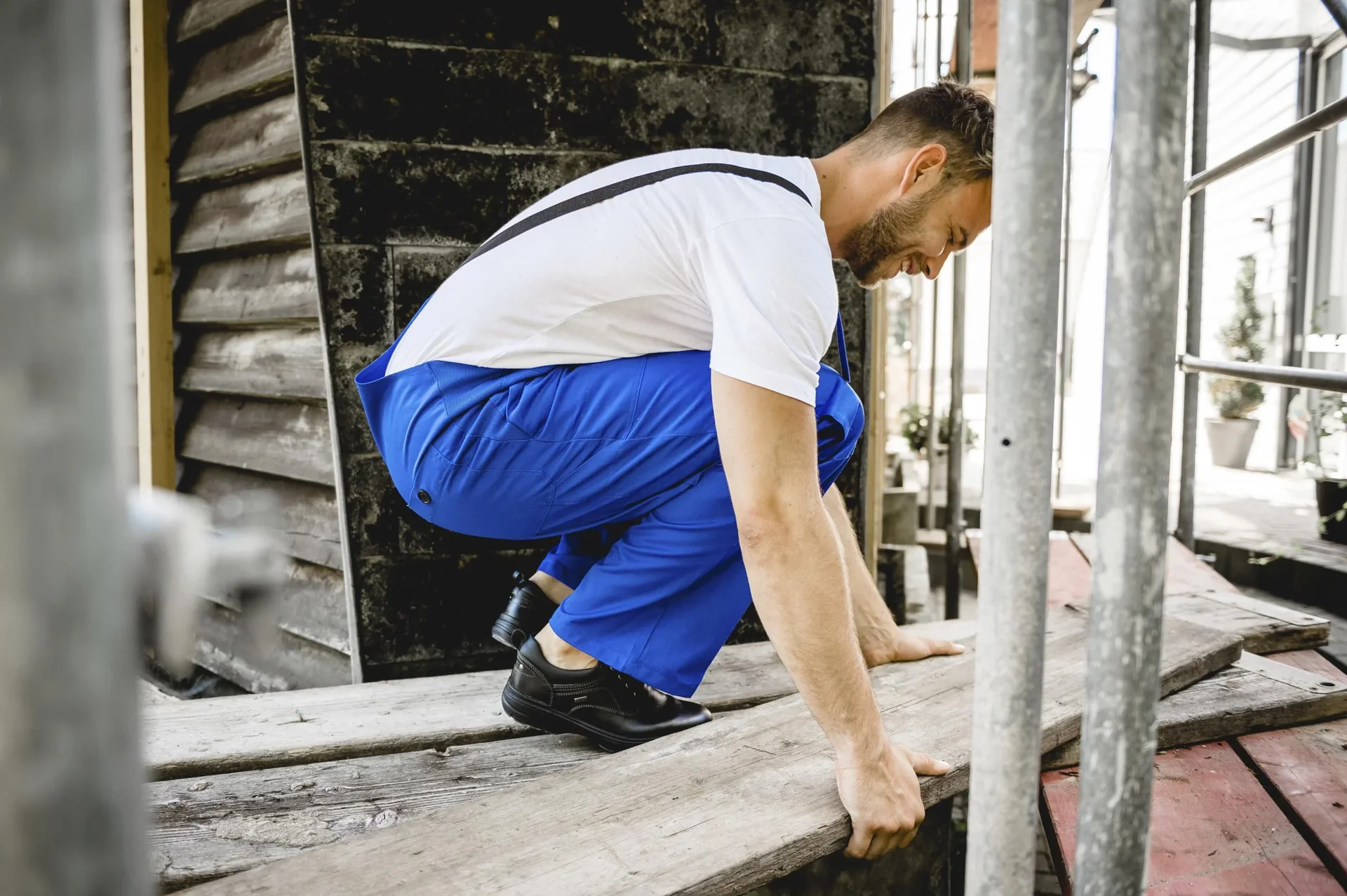 Latzhose mit seitlichen Dehnzonen, Farbe blau Gr.46 - 0