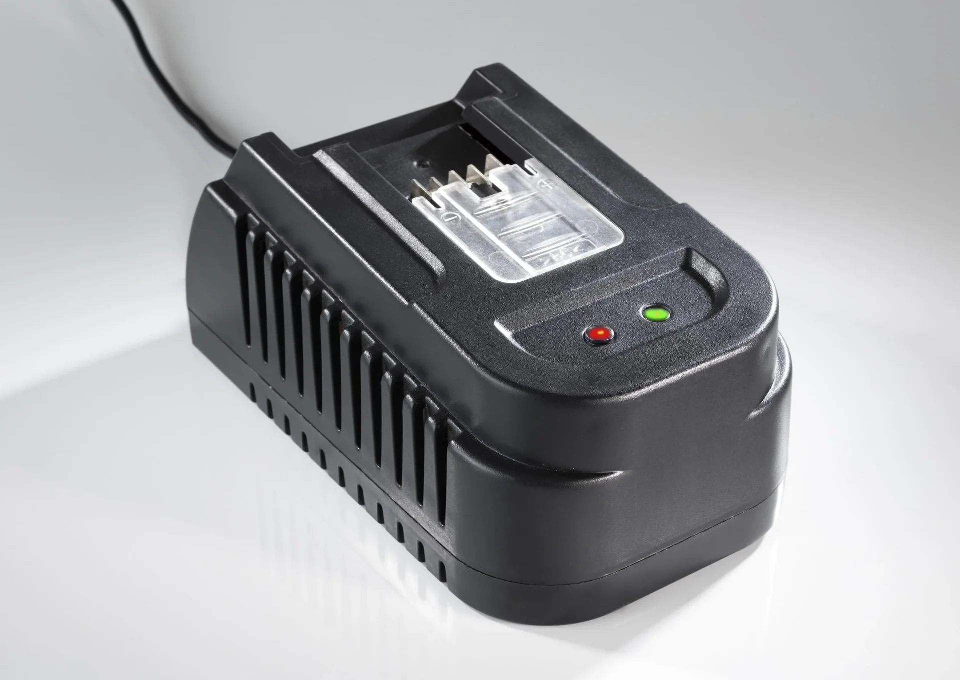 Starter-Set 18 Volt Li-Ionen Familie: 1 x Akku 2,0 Ah + 1 x Schnellladegerät - 1