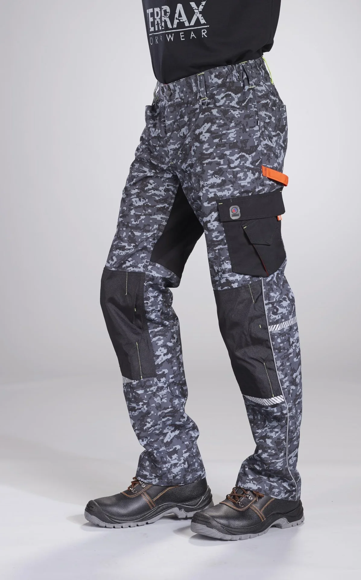 Bundhose mit Pixelprint, Gr.48 - 2