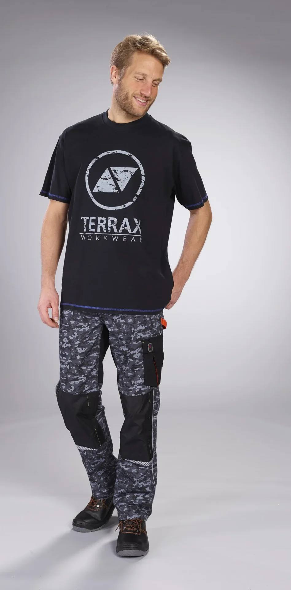 Bundhose mit Pixelprint, Gr.48 - 7