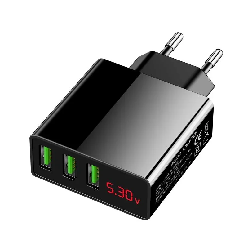 3-fach USB Ladeadapter mit integrierter Schnellladefunktion und LED Anzeige
