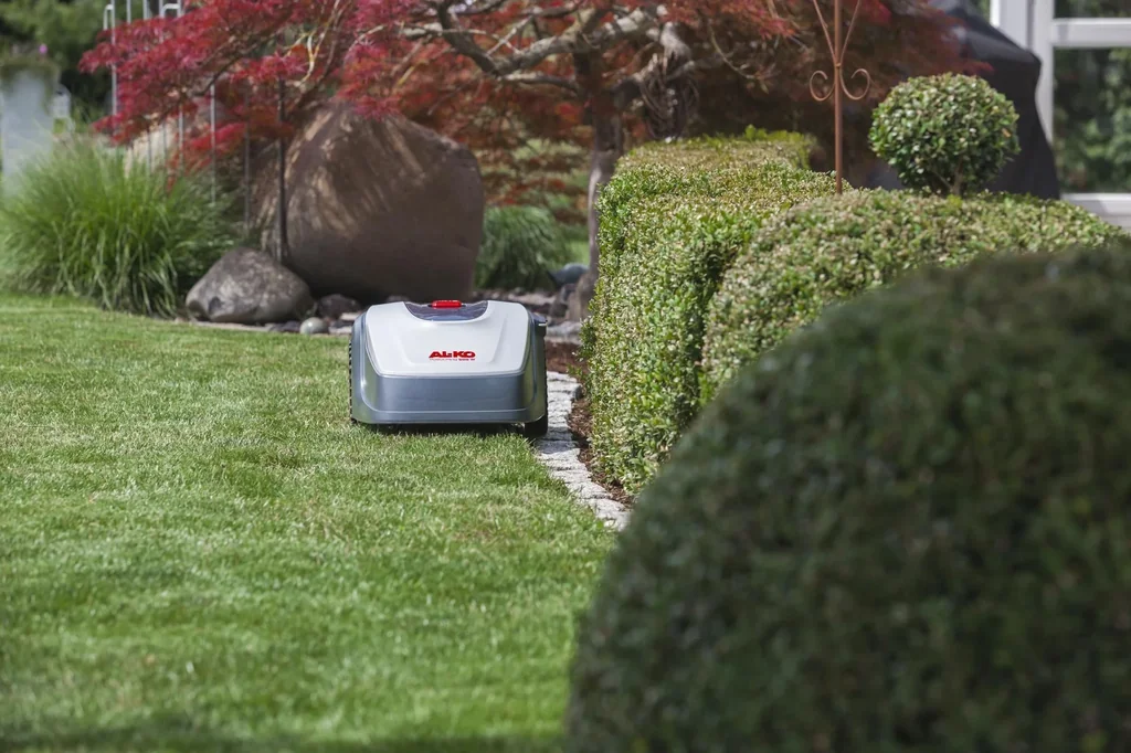 Mähroboter "Robolinho 500 W" - mit Wi-Fi und Cloud Connect