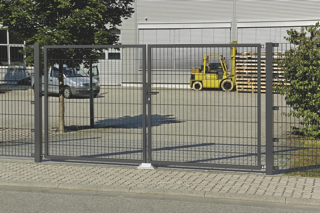 Doppelstabmattenzaun Komplettset, anthrazit, Höhe 140 cm, Länge 22 m