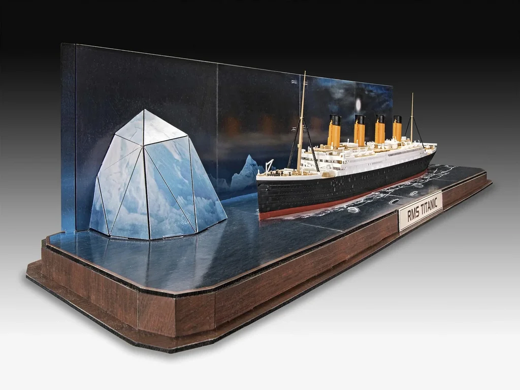 Modellbausatz RMS Titanic + 3D Puzzle (Iceberg) im Maßstab 1/600 - 156 Teile