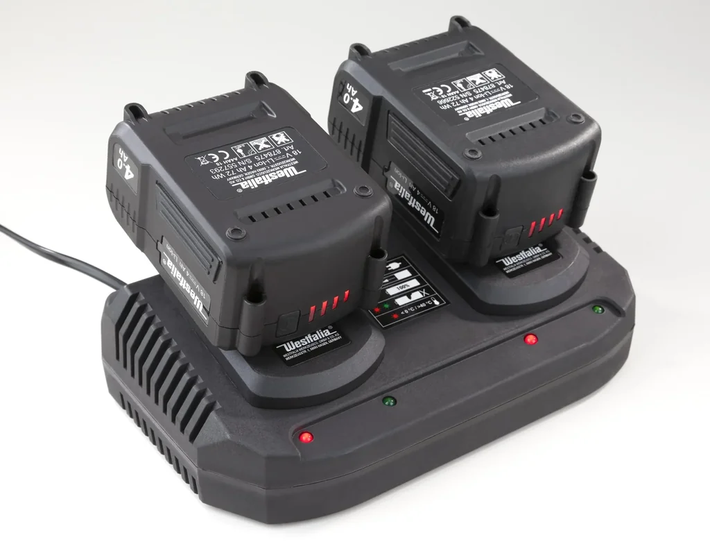 Akku-Set 2 x 18 Volt Akku 4 Ah + 1 x Doppel -Schnellladegerät