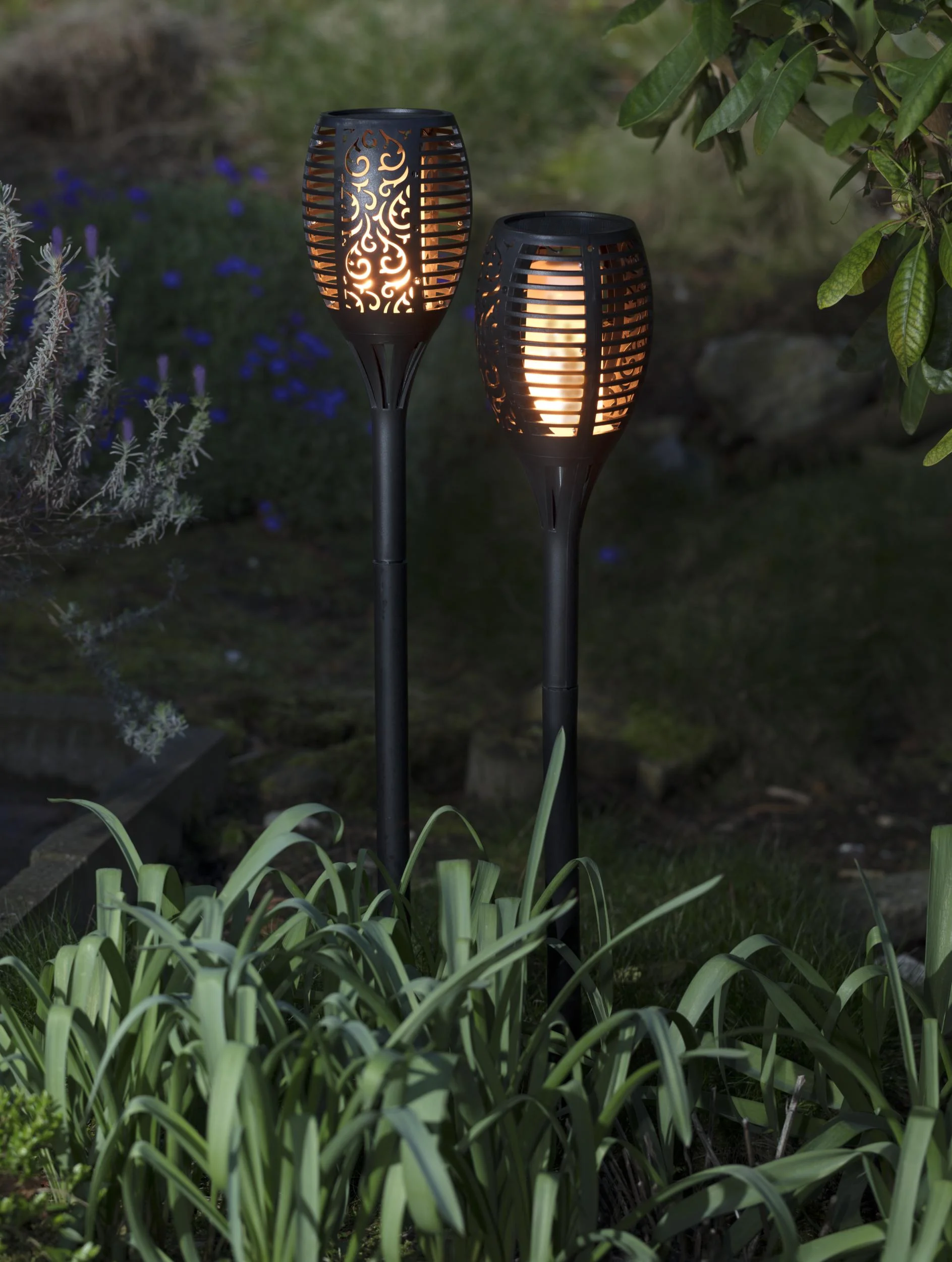 Solar Gartenfackel mit Flammeneffekt - 2er Set