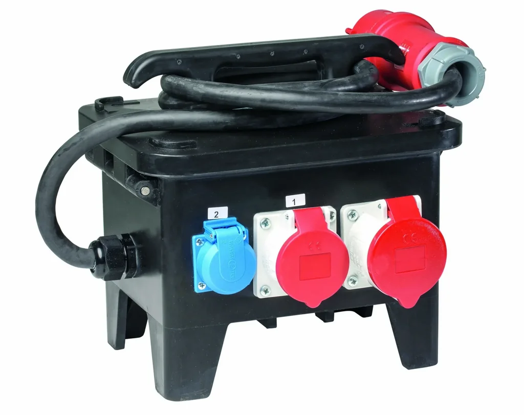 Baustellenstromverteiler M2 Anschluss CEE 400V, 32A, 4 Steckdosen 230V, 2+1 CEE-Steckdosen 400V