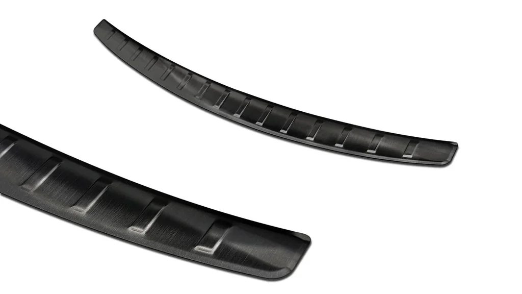 Edelstahl Ladekantenschutz, Mercedes C Klasse W205 Limousine, 2014-2018, FL 2018> - graphite/black Line.