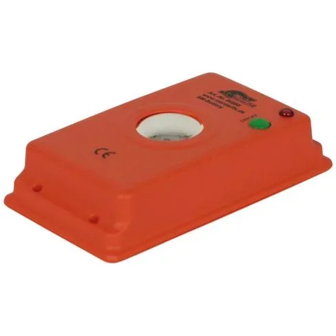 Akustikgerät Batterie Marderabwehr mit Tönen im ultrahohen Bereich.