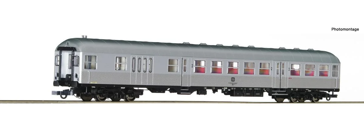 Nahverkehrs-Steuerwagen 2. Klasse mit Gepäckabteil „Silberling“, Bauart BDnf 738 der Deutschen Bundesbahn.
