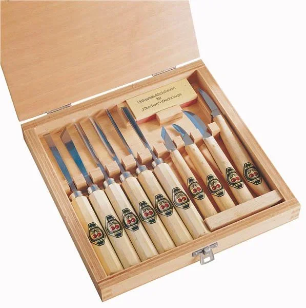 Schnitzgarnitur im Holzkasten 11 tlg.