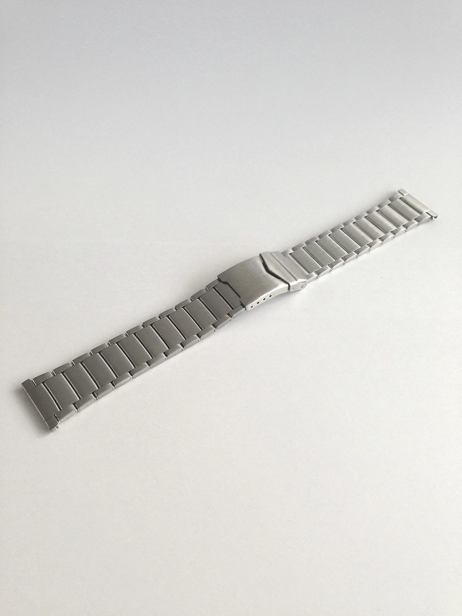 Uhrenarmband Edelstahl, sandgestrahlt, matt, Sicherheitsbügel