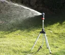 Rasenregner mit 5-Fach Sprühkopf