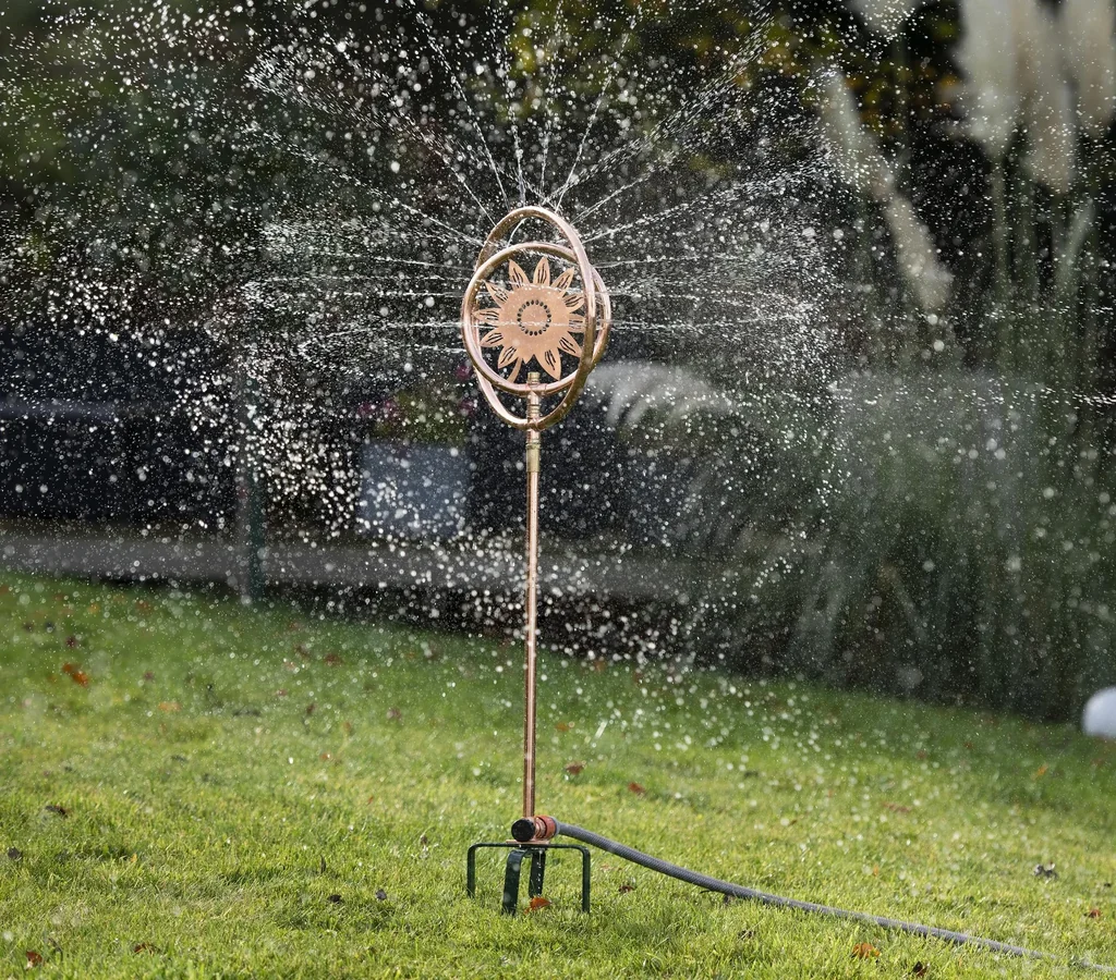 2 in 1 Rasensprenger "Sonne"