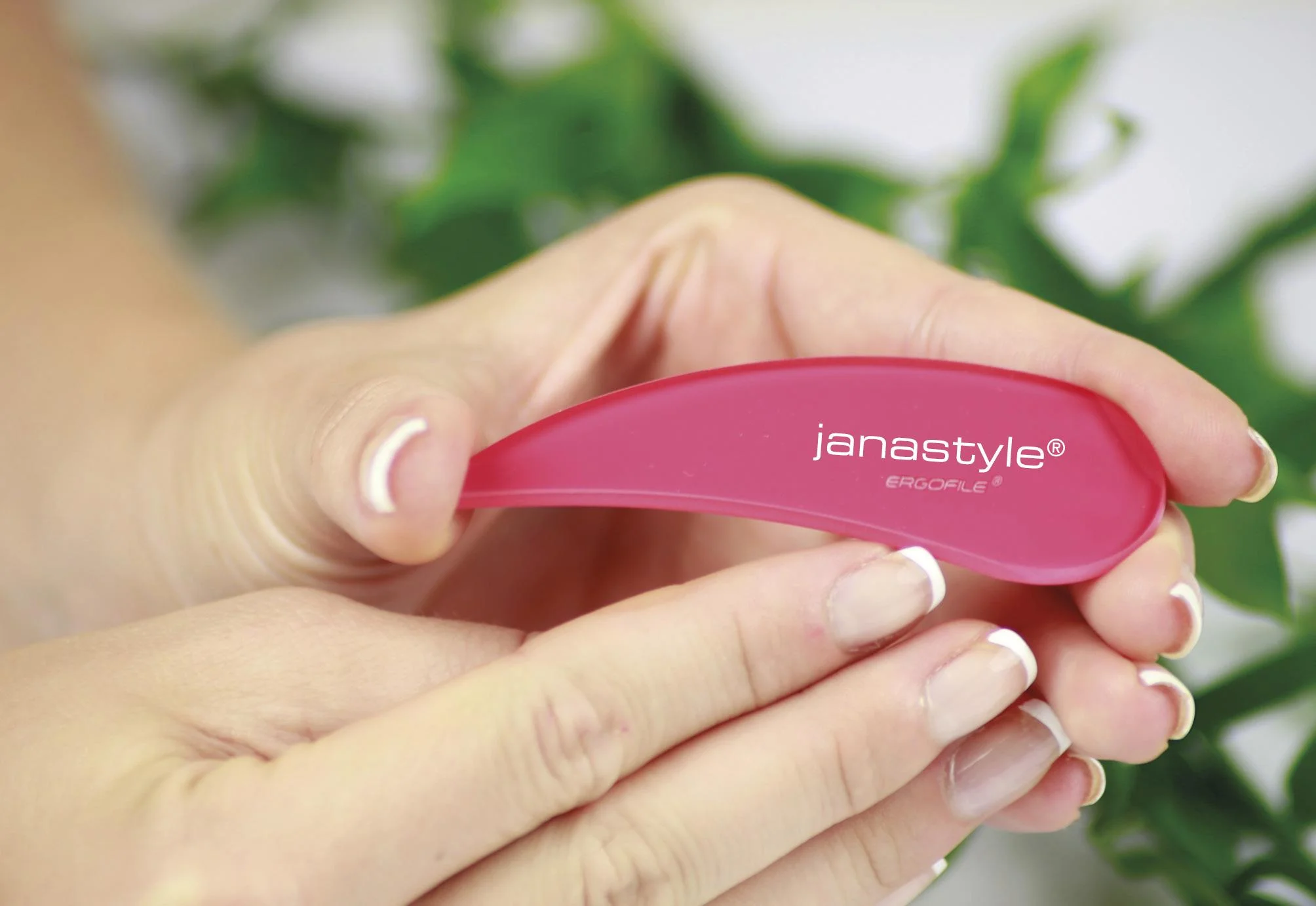 Glas-Nagelfeile "Ergofile", mit U-förmiger Schleifrille