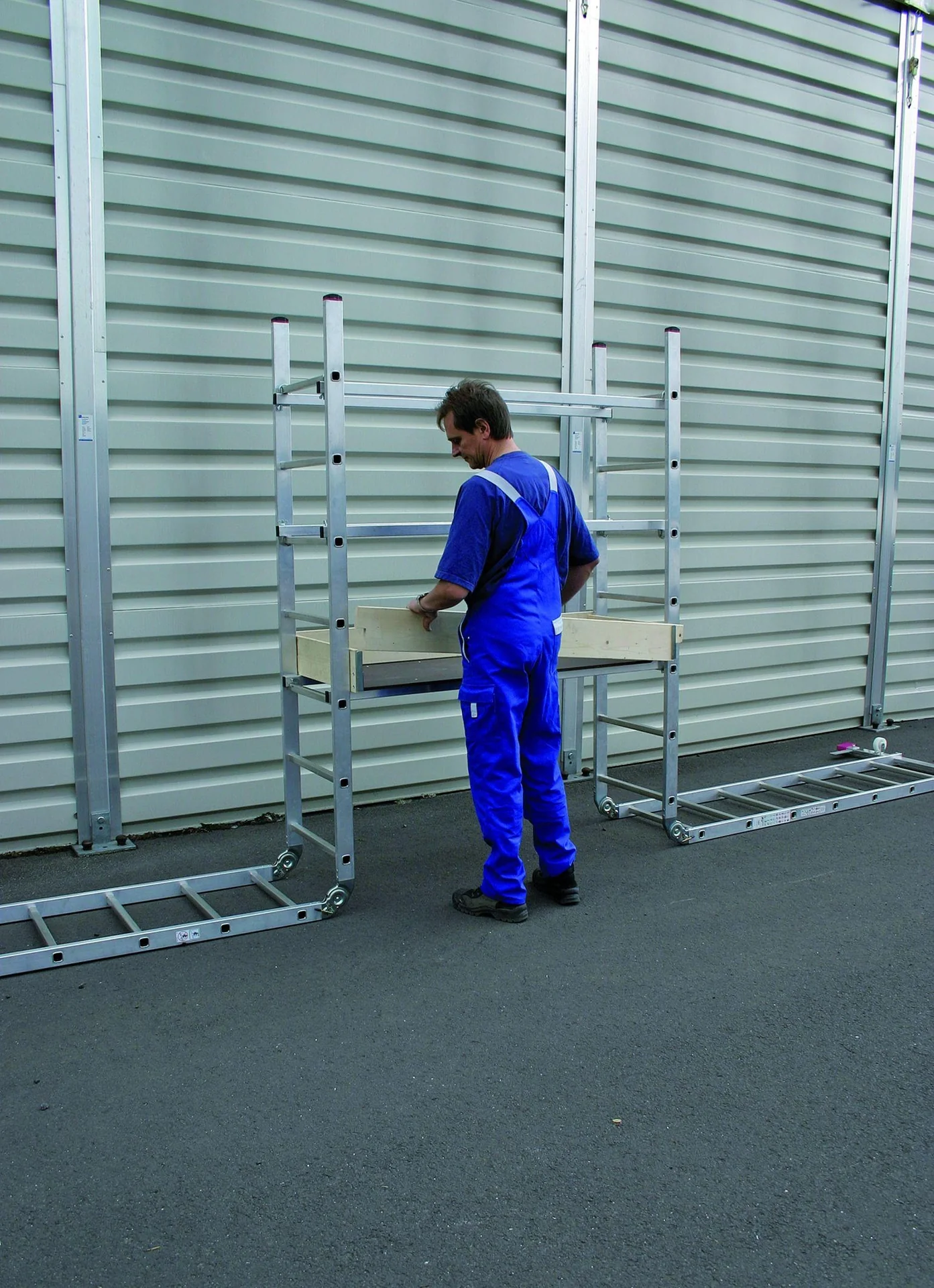 Alu Gelenkgerüst (max. Arbeitshöhe ca. 4,85 m)