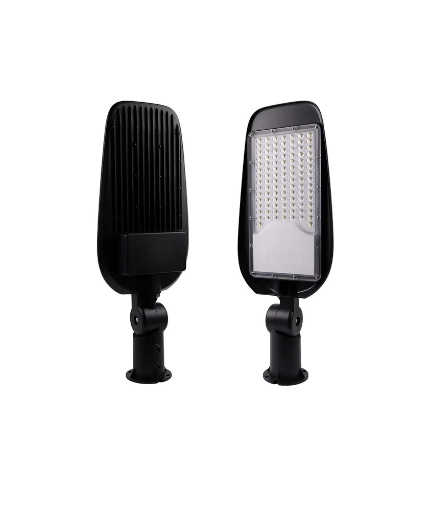 LED-Straßenleuchte 100 W bietet 11700 lm, 5000 K (neutralweiß) & IP65 Schutz