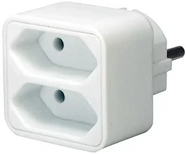Adapterstecker auf 2 Euro-Steckdosen