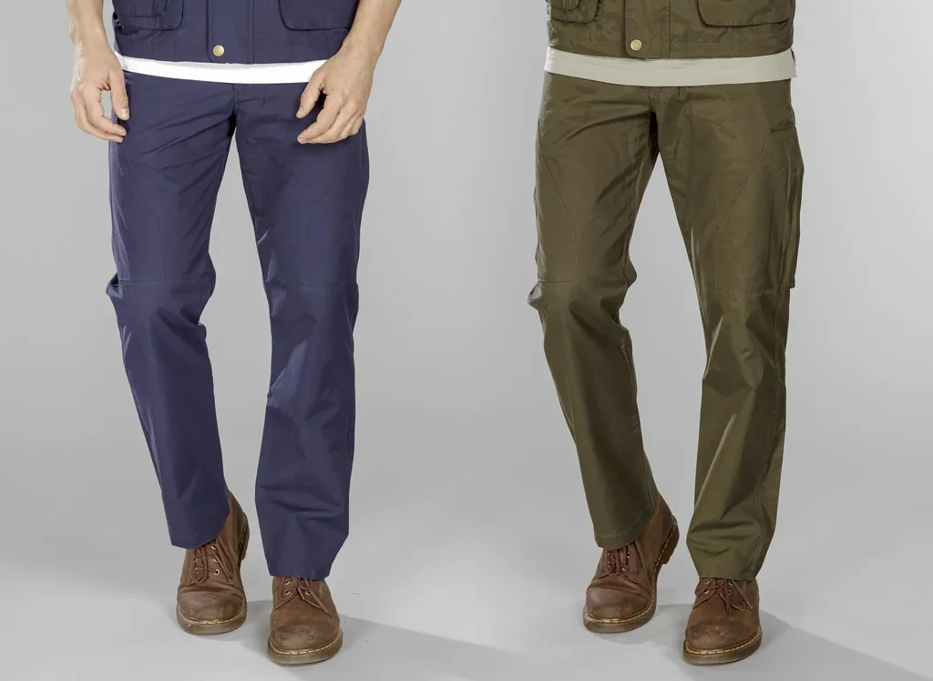 Outdoorhose, Gesäßtasche mit Reißverschluss, Farbe oliv, Gr.28