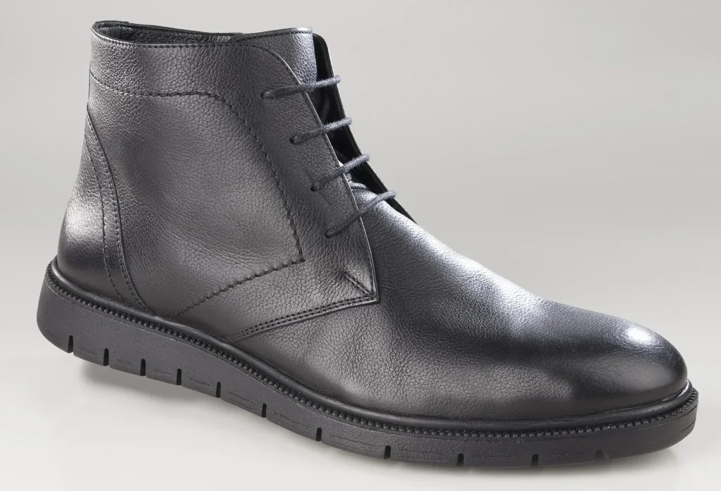 Halbstiefel mit Reißverschluss, Farbe schwarz, Gr.44