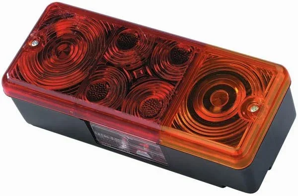 3-Kammer-Schlussleuchte mit Kennzeichenleuchte