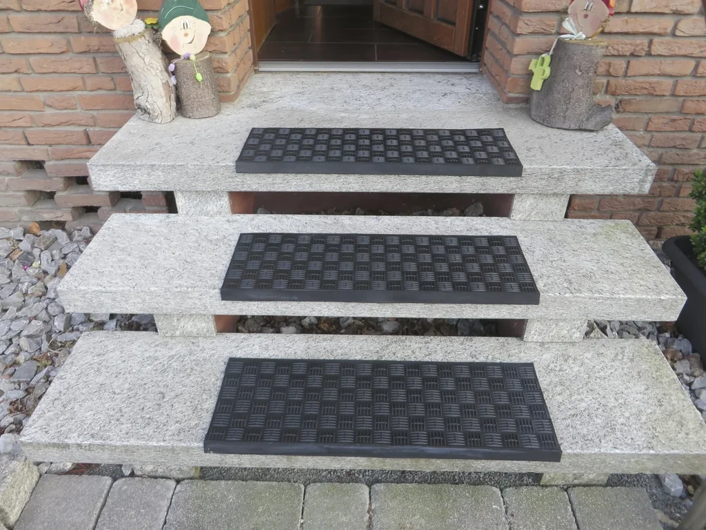 Gummi - Treppenstufen dunkelbraun, 3 Stück im Set