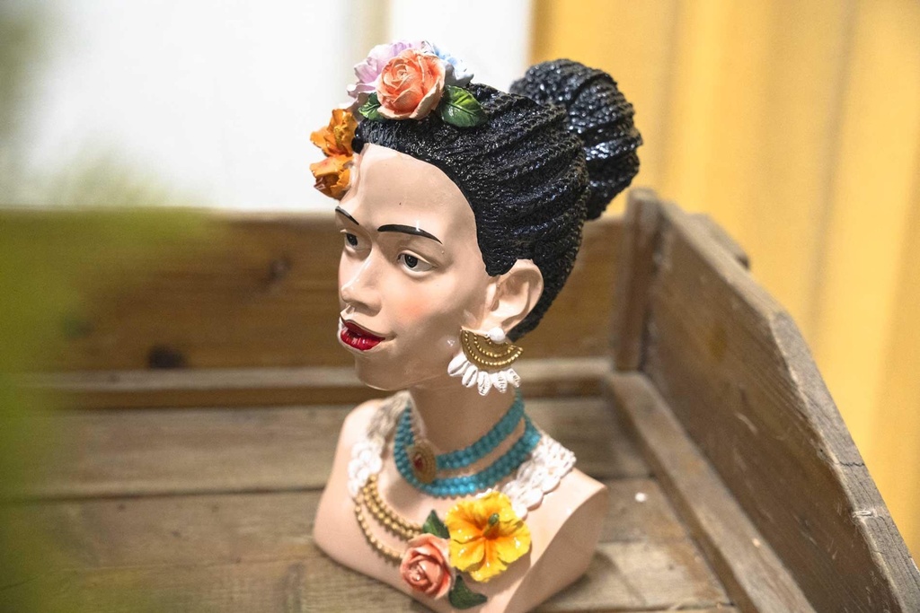 Blumenlady Vase - 30 cm - Wasserfeste Dekorative Vase