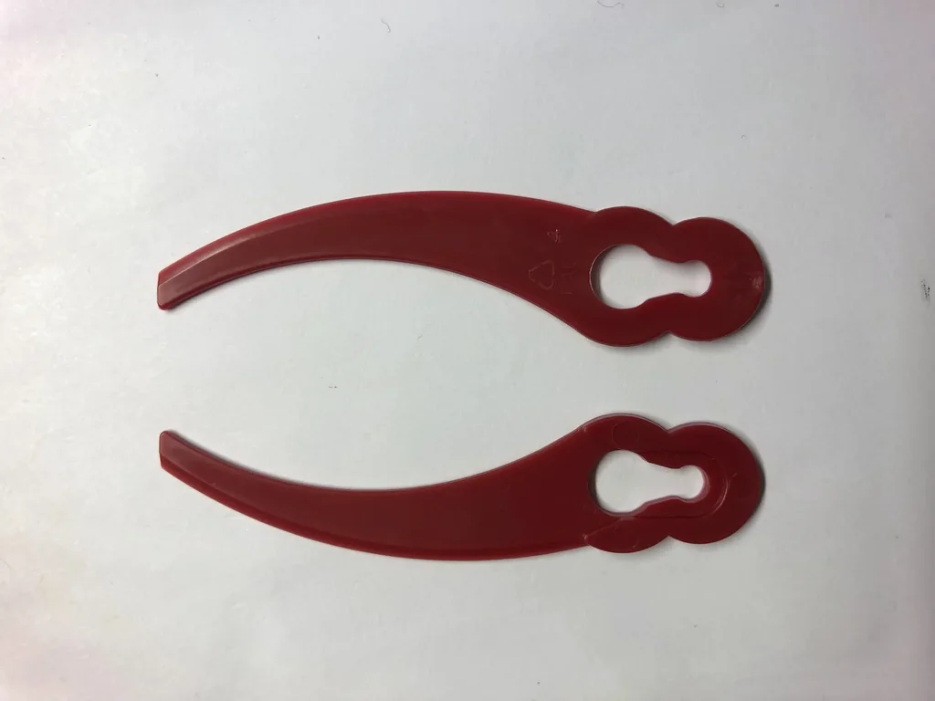 Ersatzmesser zu 967393 und 889631 Rasentrimmer, gebogen, Kunststoff, 20 Stück