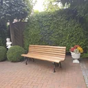 Parkbank Graz, braun lackiert