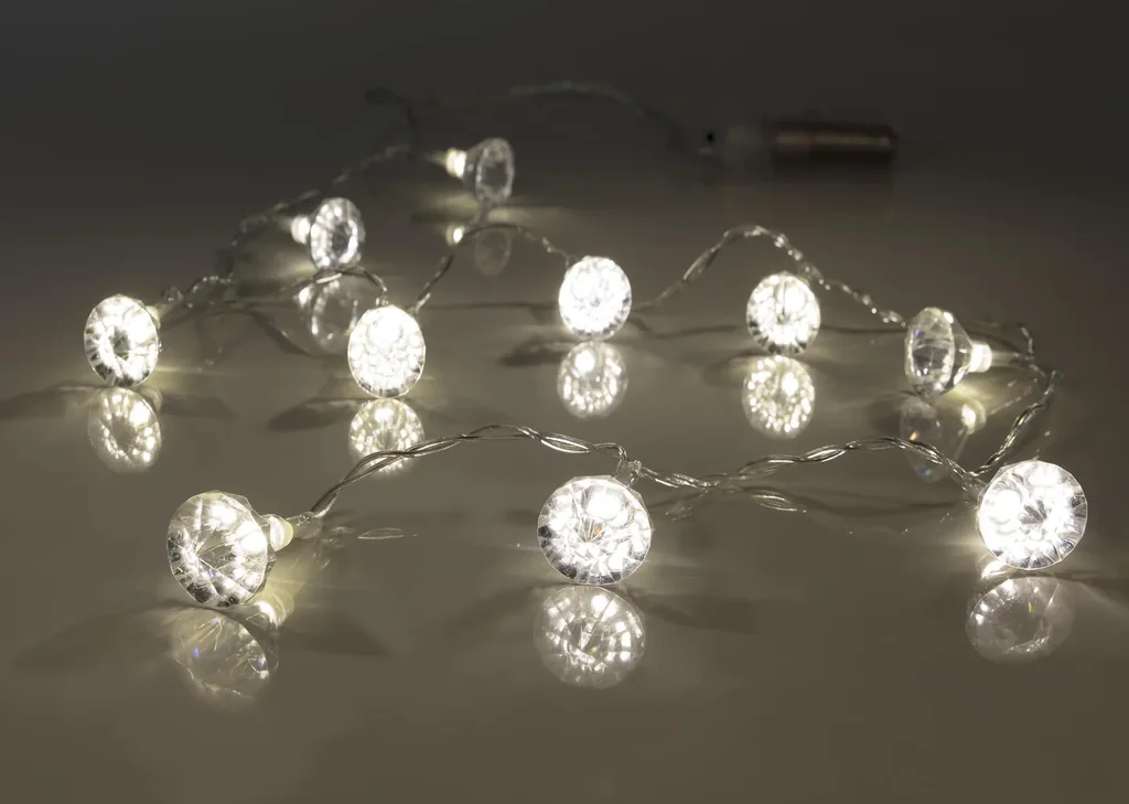 Lichterkette 1 m mit leuchtenden Diamanten