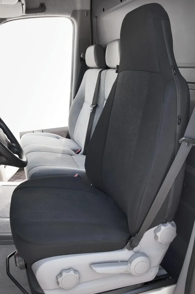 Autositzbezug HIGHBACK mit Reissverschluss für Sitze mit integrierten Kopfstützen