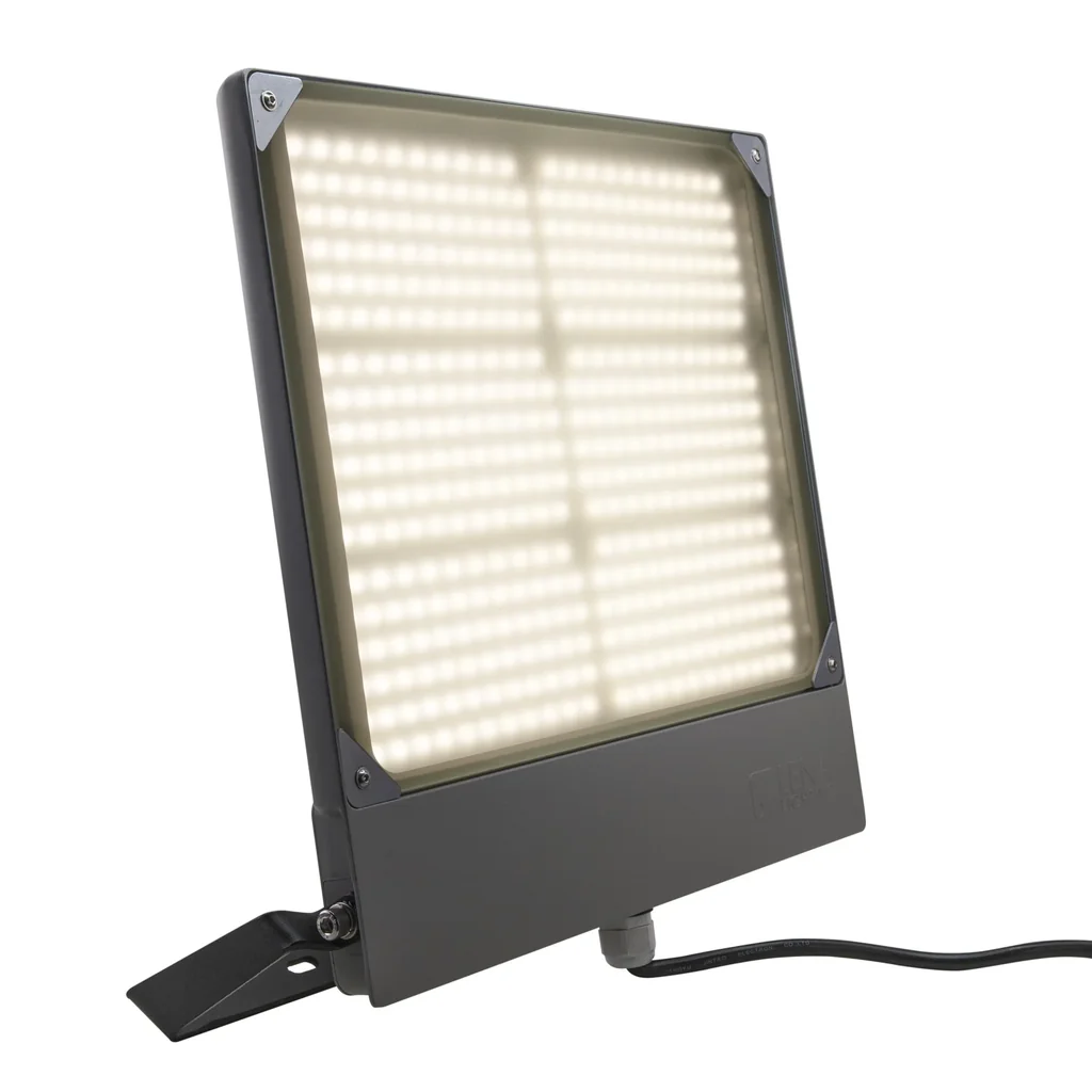 LED Flutlichtstrahler Quest 144W, 4000K, 17300lm, IP66
