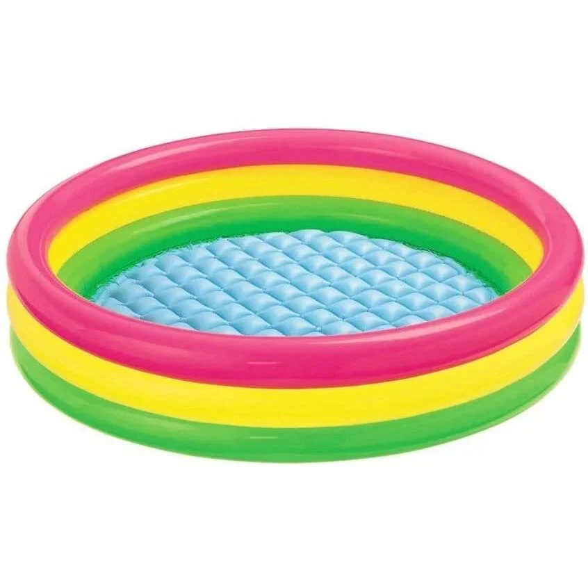 Bunter aufblasbarer Pool