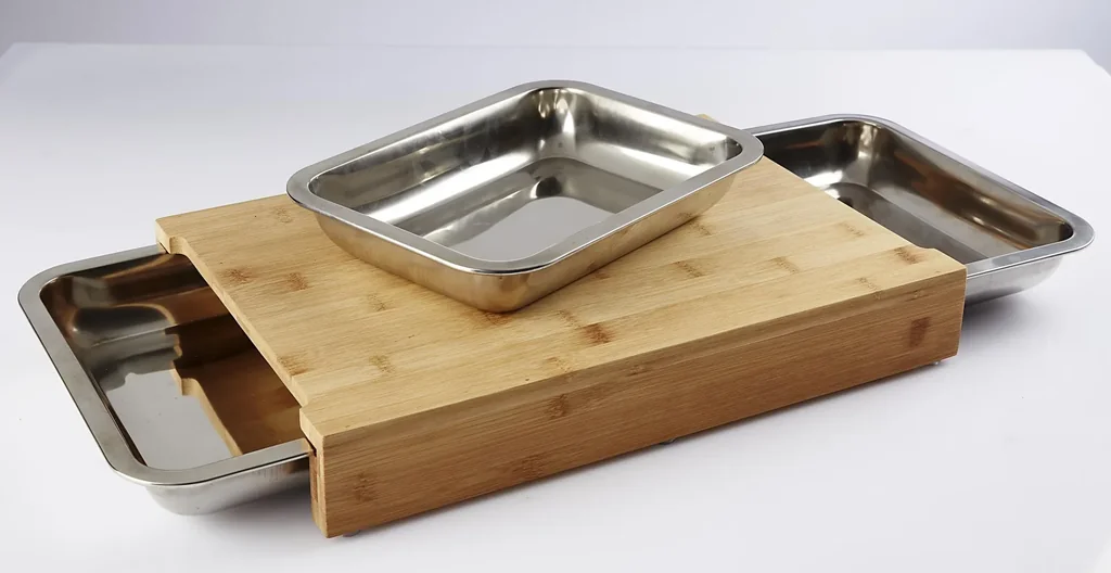Jumbo SchneidCenter - Bambus Schneidbrett mit 3 Edelstahl Auffangschalen, 4-teilig