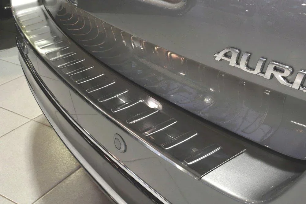 Ladekantenschutz Toyota Auris Touring Sport / Edelstahl, Baujahr 2013-04.2015