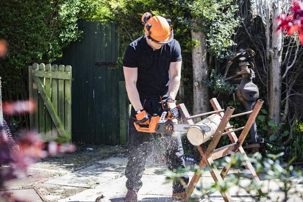 LS C35 - 2x 20 V Kettensäge - inkl. Akkus und Ladegerät