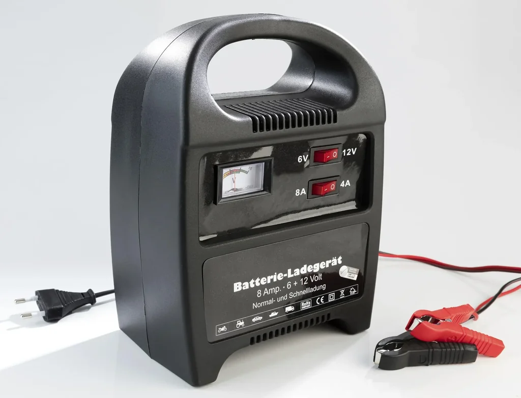 Batterie-Ladegerät 8 AMP